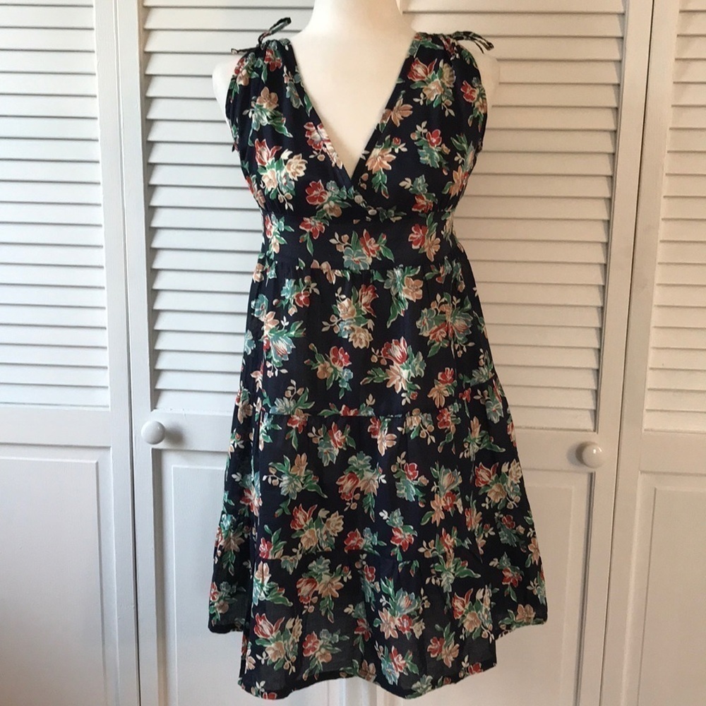 URBAN CULTURE Navy Blue Floral V-Neck Dress Size Small
